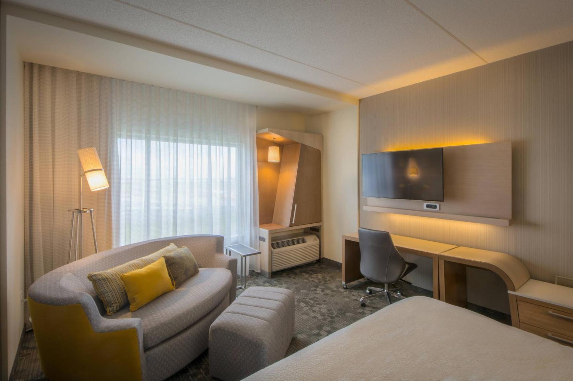 Courtyard By Marriott Winnipeg Airport Esterno foto