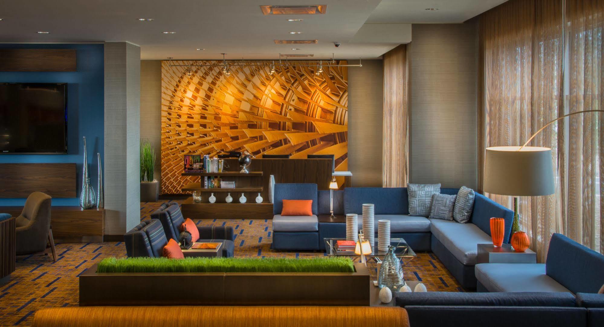 Courtyard By Marriott Winnipeg Airport Esterno foto