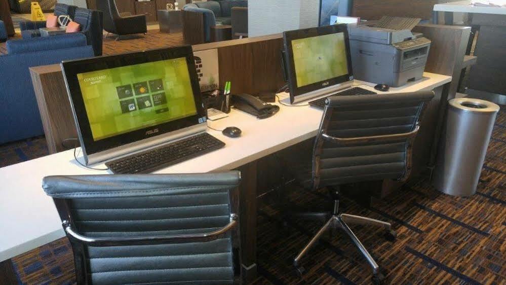 Courtyard By Marriott Winnipeg Airport Esterno foto